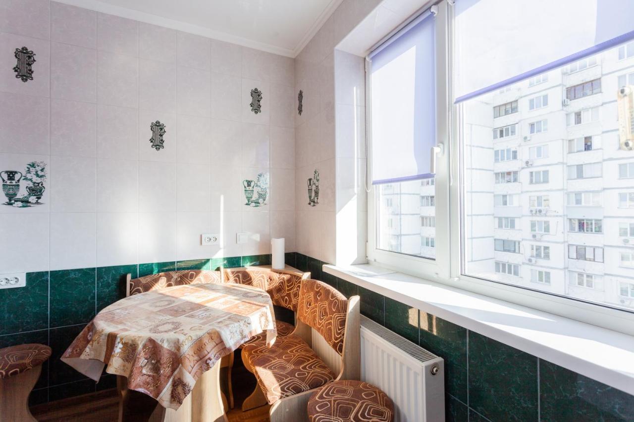Квартира Біля Трц "Dream Town 2" Kiev Exterior foto